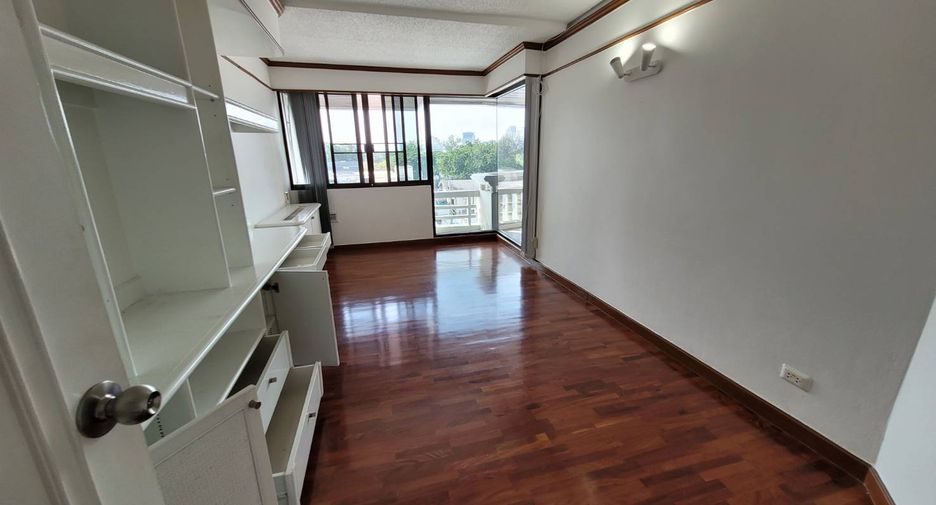 For rent 3 ベッドルーム condo in Pathum Wan, Bangkok