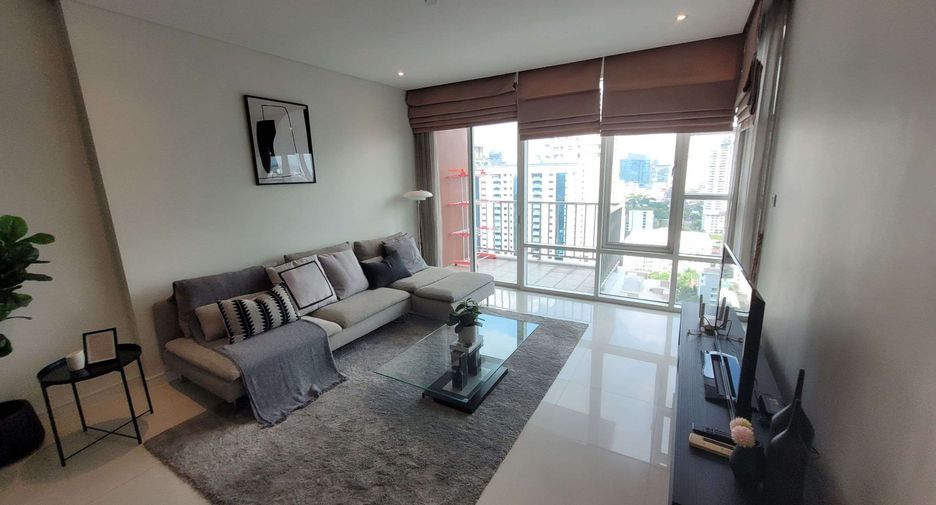 For rent 2 bedrooms condo in Khlong Toei, Bangkok