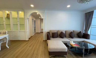 For rent 3 bedrooms condo in Watthana, Bangkok