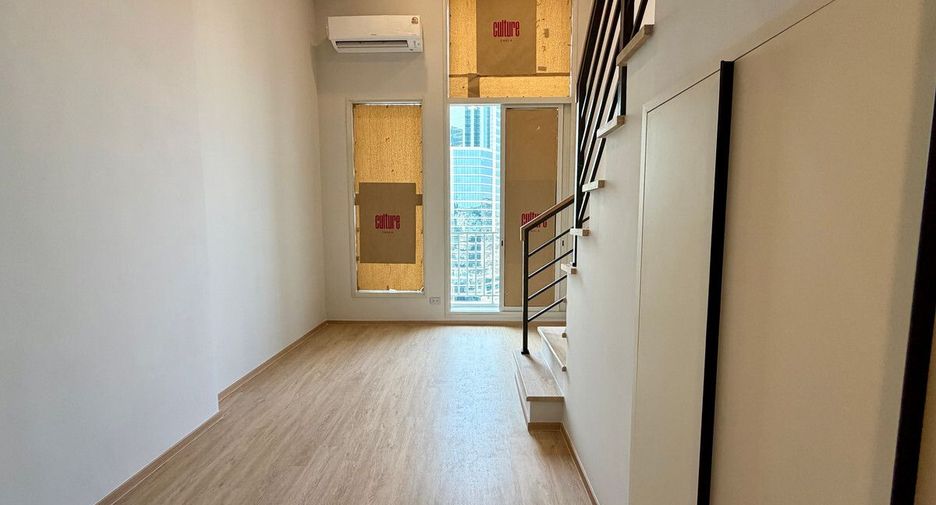 For sale 1 bed condo in Bang Rak, Bangkok