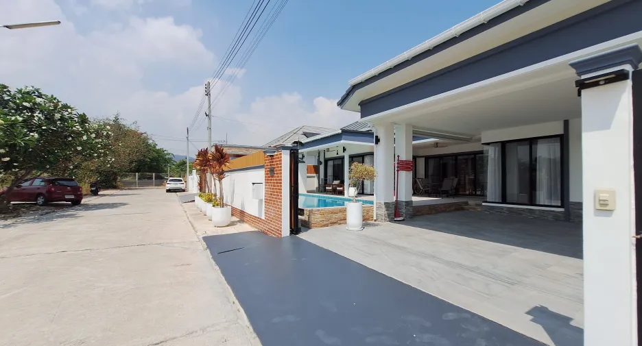 For sale 3 ベッドルーム villa in Hua Hin, Prachuap Khiri Khan