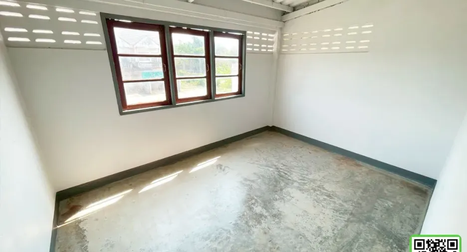For sale 2 bedrooms townhouse in Mueang Uttaradit, Uttaradit