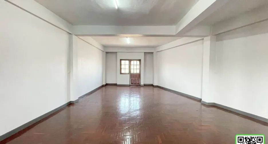 For sale 2 bedrooms townhouse in Mueang Uttaradit, Uttaradit