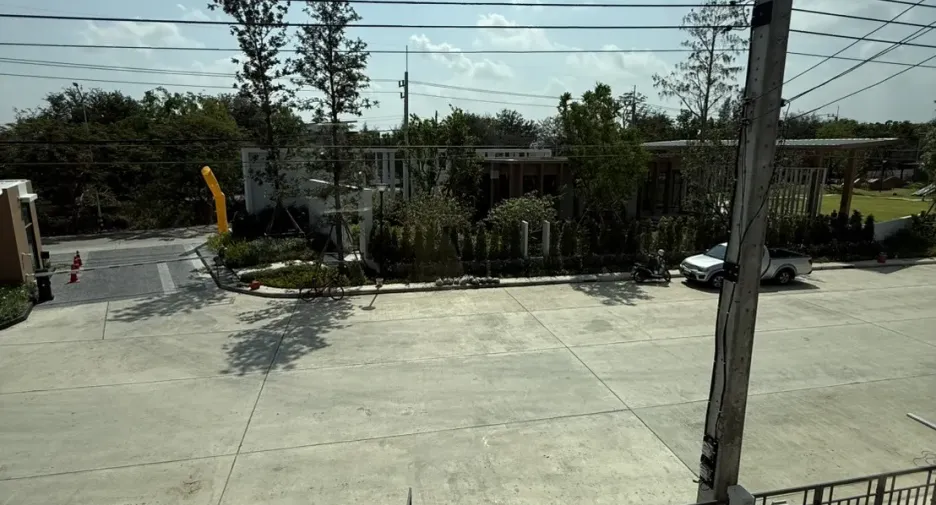 出售 3 卧室 联排别墅 在 Lat Lum Kaeo, Pathum Thani