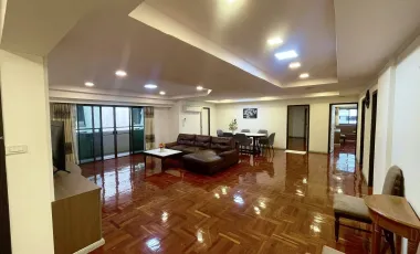 For rent 3 bedrooms condo in Watthana, Bangkok