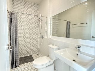 Haus zur Miete mit 3 Zimmer in Bang Phli, Samut Prakan