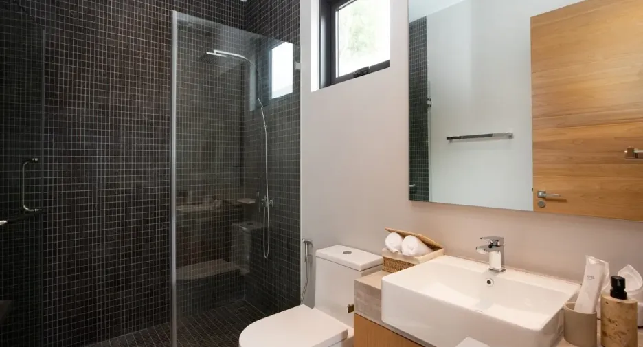 For rent 4 bedrooms villa in Thalang, Phuket