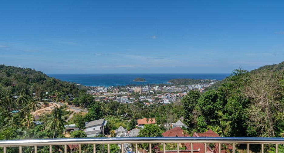 Villa en alquiler de 3 habitaciones en Mueang Phuket, Phuket