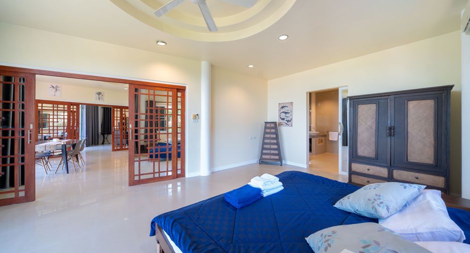 Villa en alquiler de 3 habitaciones en Mueang Phuket, Phuket