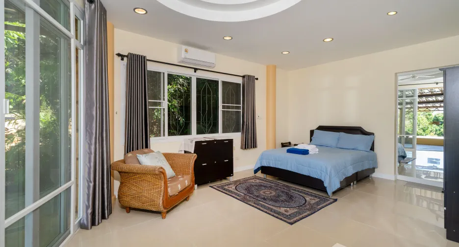 Villa en alquiler de 3 habitaciones en Mueang Phuket, Phuket