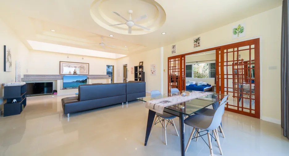 Villa en alquiler de 3 habitaciones en Mueang Phuket, Phuket