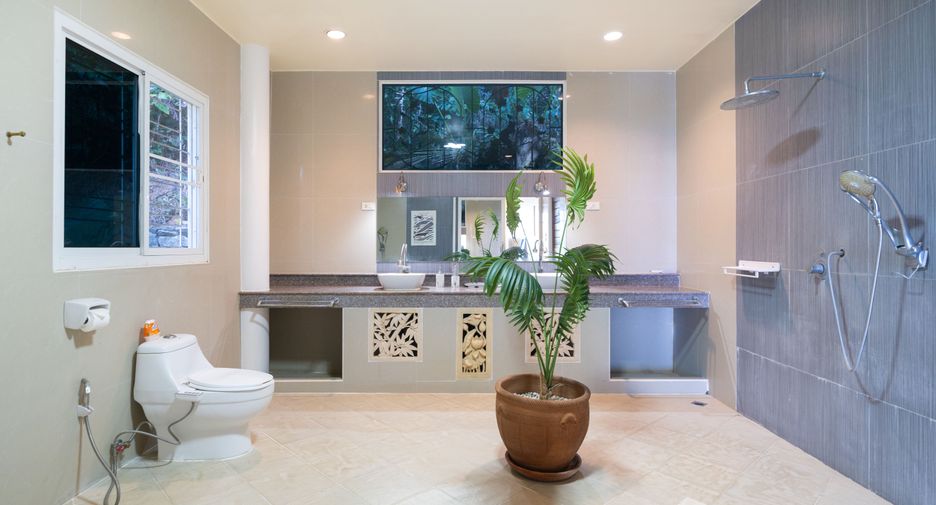 Villa en alquiler de 3 habitaciones en Mueang Phuket, Phuket