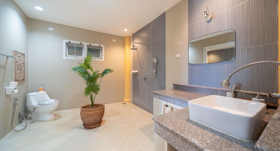 Villa en alquiler de 3 habitaciones en Mueang Phuket, Phuket
