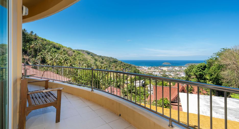 Villa en alquiler de 3 habitaciones en Mueang Phuket, Phuket