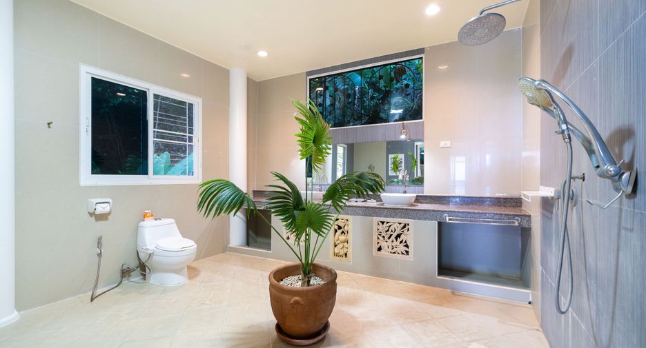 Villa en alquiler de 3 habitaciones en Mueang Phuket, Phuket