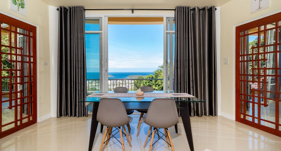Villa en alquiler de 3 habitaciones en Mueang Phuket, Phuket