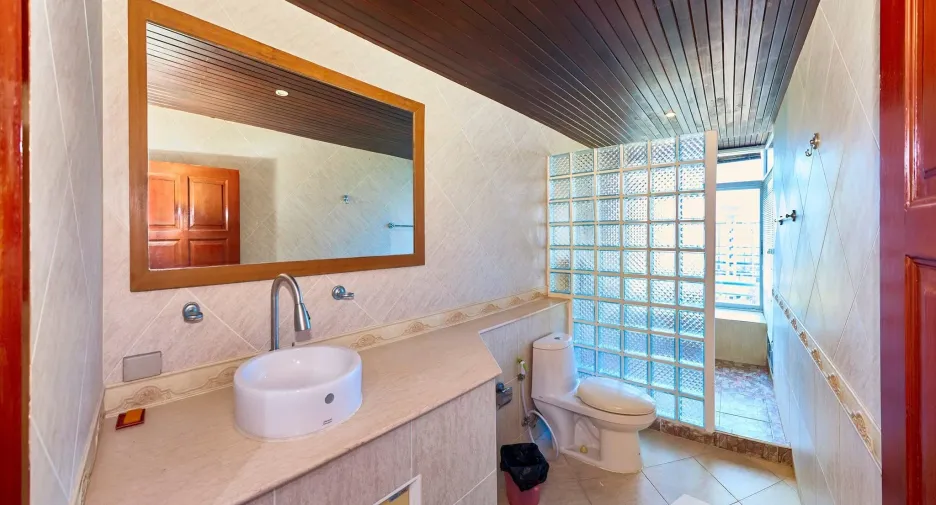 For sale 3 bedrooms apartment in Bang Lamung, Chonburi