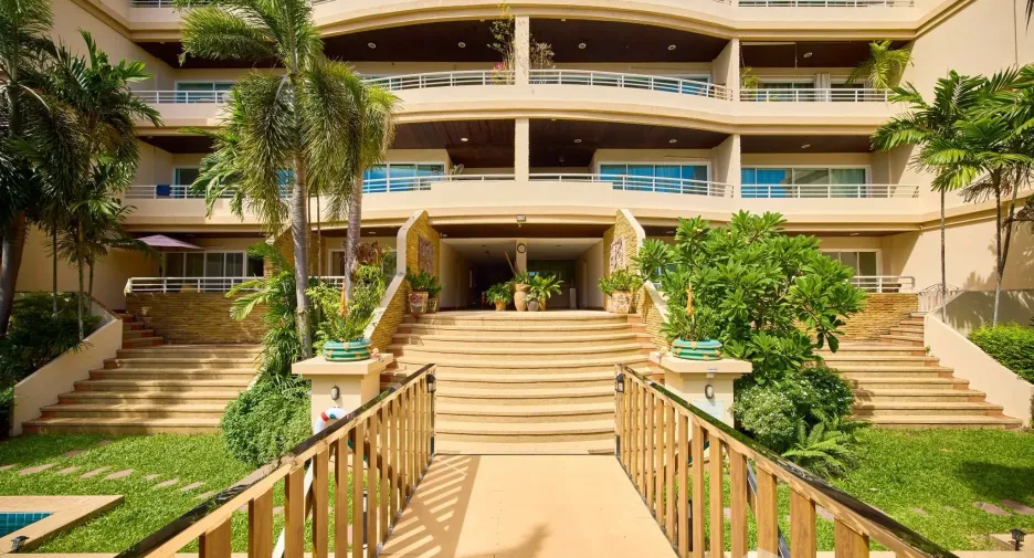 For sale 3 bedrooms apartment in Bang Lamung, Chonburi