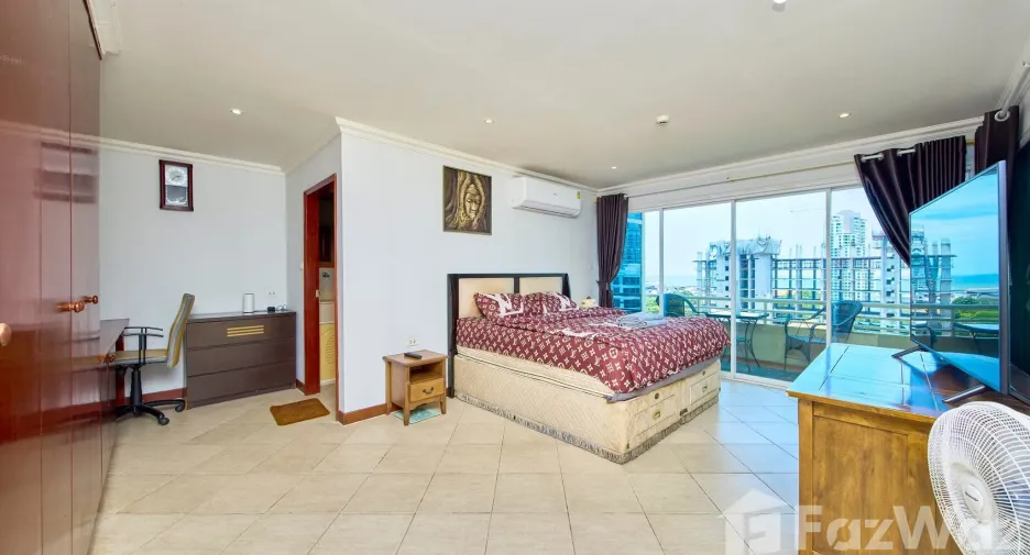 For sale 3 bedrooms apartment in Bang Lamung, Chonburi