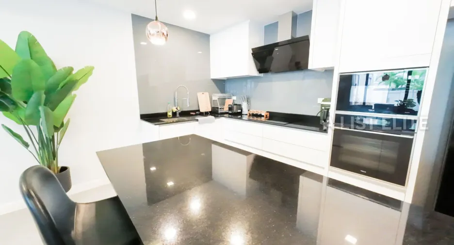 For rent 4 bedrooms house in Bang Lamung, Chonburi