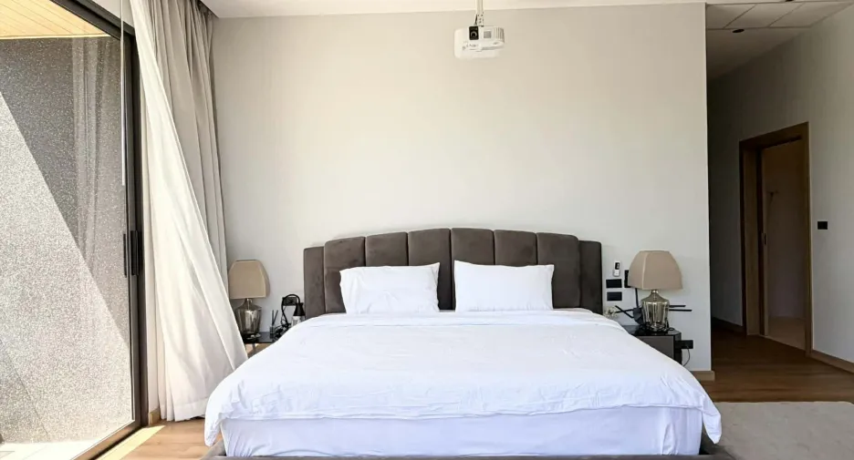 For rent 5 bedrooms villa in Mueang Phuket, Phuket