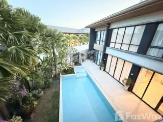 For rent 5 bedrooms villa in Mueang Phuket, Phuket
