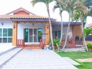 À louer 4 chambres maison à Bang Lamung, Chonburi