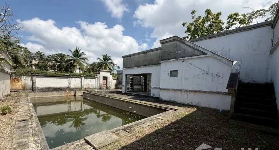 For sale 4 bedrooms villa in Thalang, Phuket
