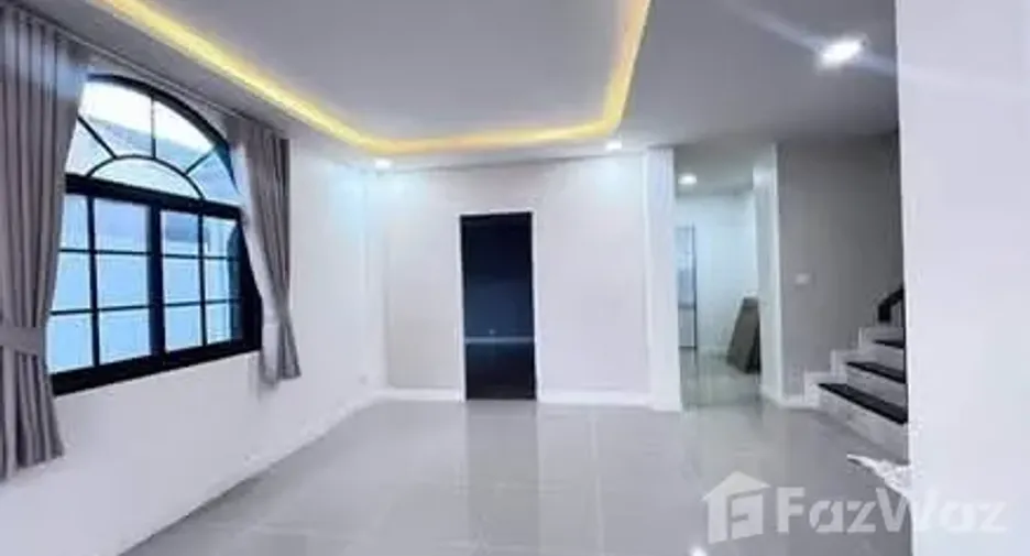 For sale 3 ベッドルーム townhouse in Thalang, Phuket