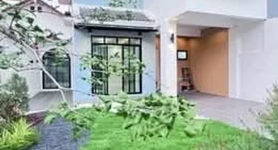 For sale 3 ベッドルーム townhouse in Thalang, Phuket