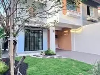 For sale 3 ベッドルーム townhouse in Thalang, Phuket