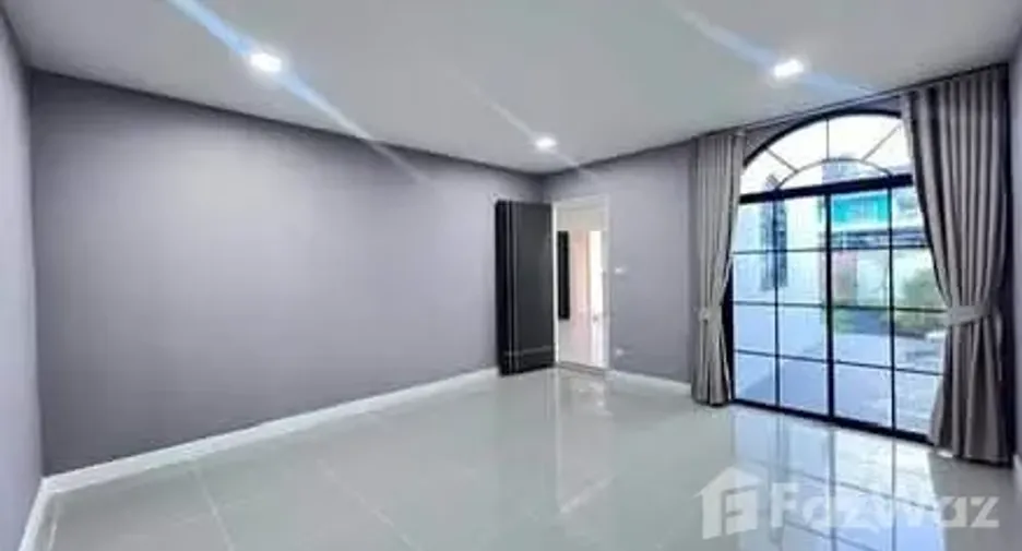 For sale 3 ベッドルーム townhouse in Thalang, Phuket