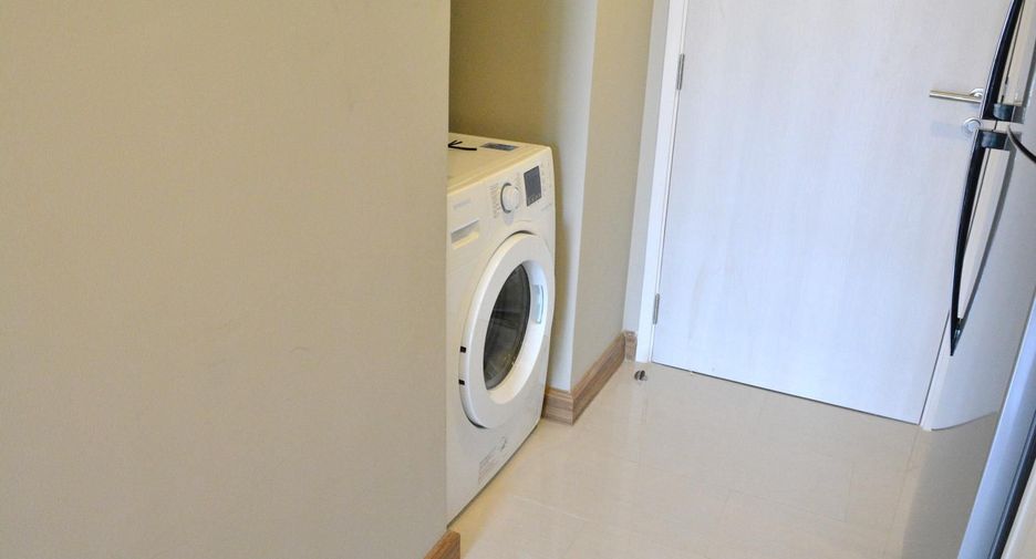 For sale 2 bedrooms condo in Watthana, Bangkok