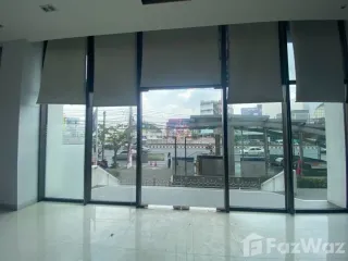 For rent retail Space in Bang Rak, Bangkok