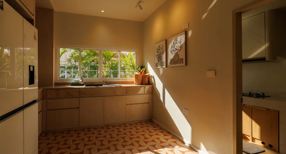For sale and for rent 4 bedrooms house in San Sai, Chiang Mai
