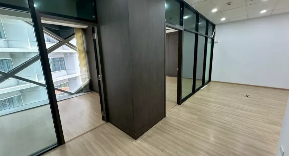Büro zur Miete in Watthana, Bangkok
