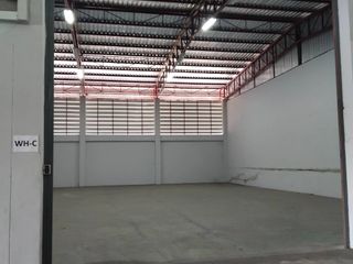 For rent warehouse in Lat Krabang, Bangkok