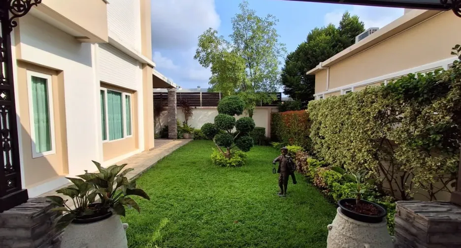Casa en alquiler y en venta de 3 habitaciones en Ban Chang, Rayong