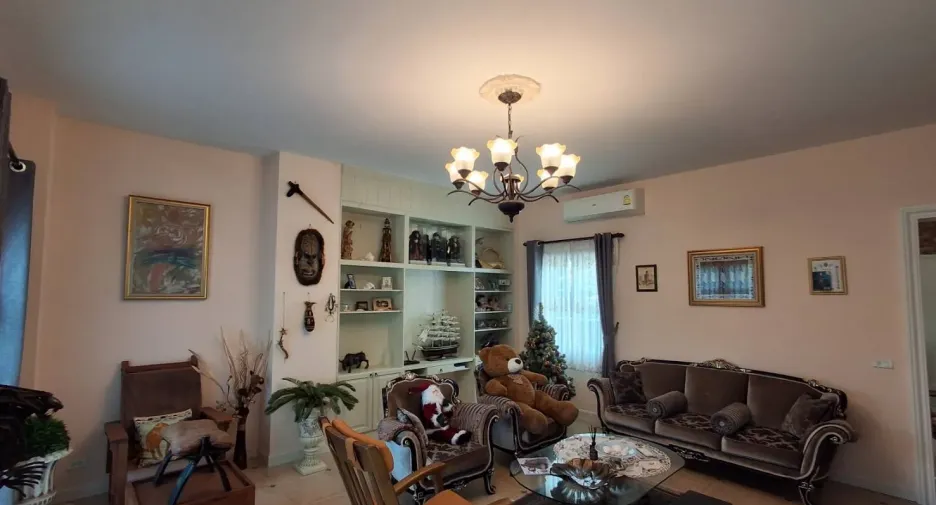 Casa en alquiler y en venta de 3 habitaciones en Ban Chang, Rayong