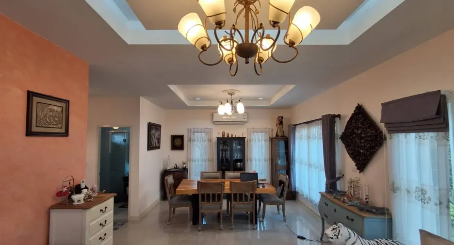 Casa en alquiler y en venta de 3 habitaciones en Ban Chang, Rayong