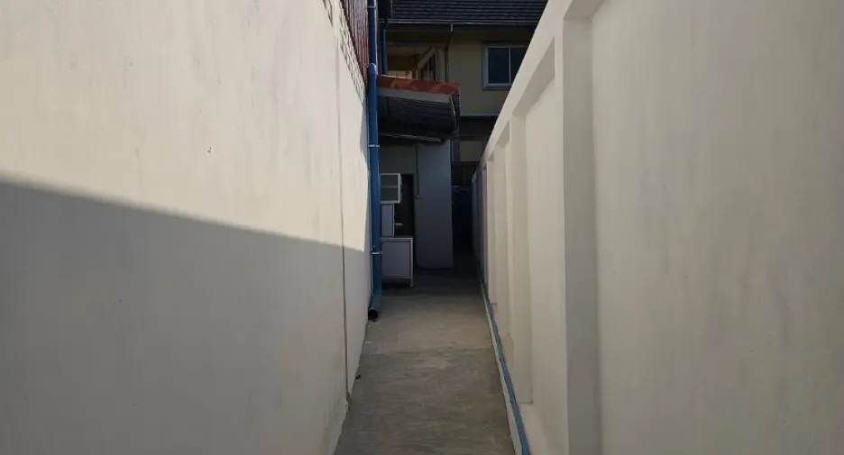 For rent warehouse in Mueang Samut Prakan, Samut Prakan
