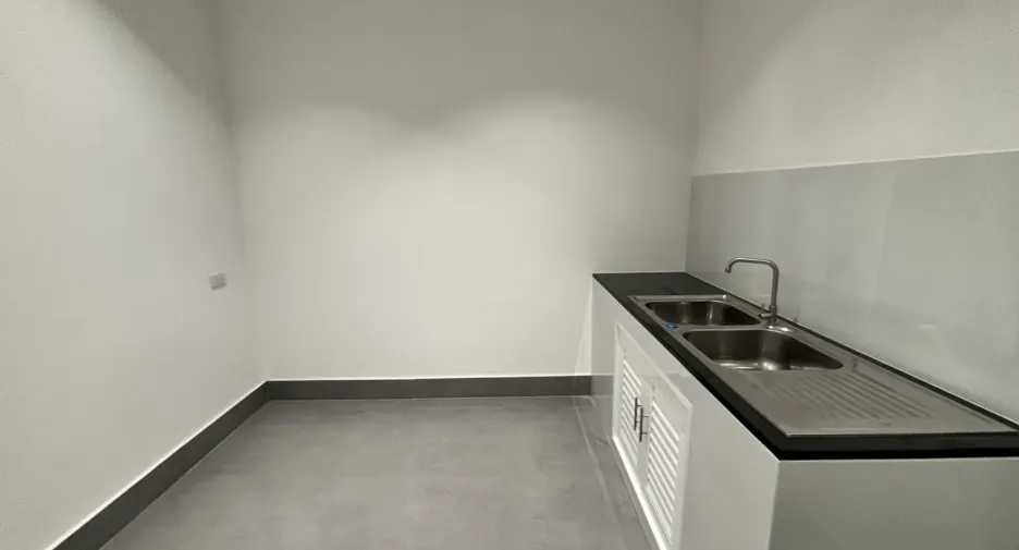 For rent office in Huai Khwang, Bangkok