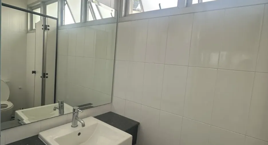 For rent retail Space in Watthana, Bangkok