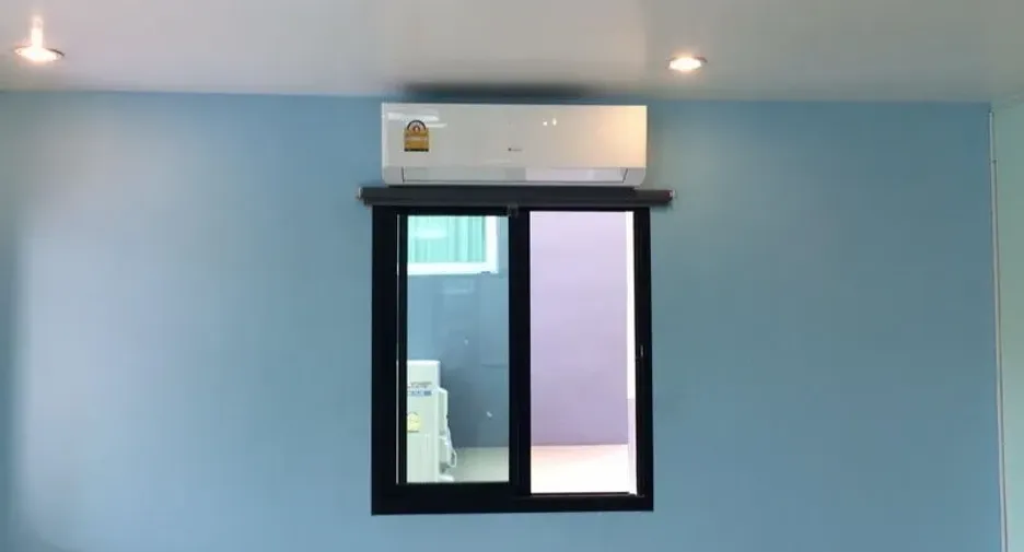 For rent office in Phra Khanong, Bangkok