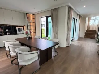 出租 4 卧室 独立屋 在 Bang Phli, Samut Prakan