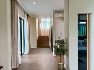 出租 4 卧室 独立屋 在 Bang Phli, Samut Prakan