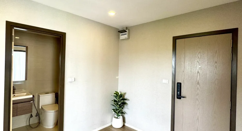 For sale and for rent 2 bedrooms condo in Bang Na, Bangkok