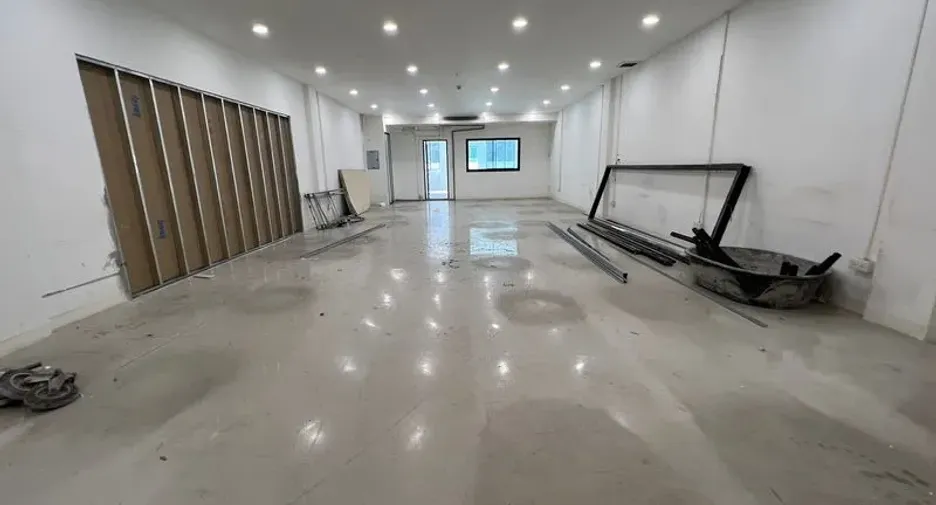 For rent office in Phra Khanong, Bangkok
