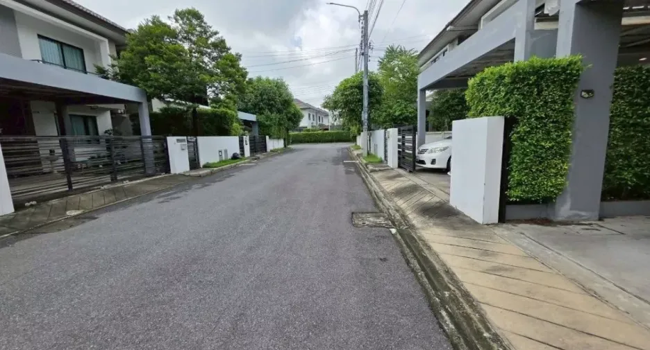 For rent and for sale 3 bedrooms house in Bang Phli, Samut Prakan