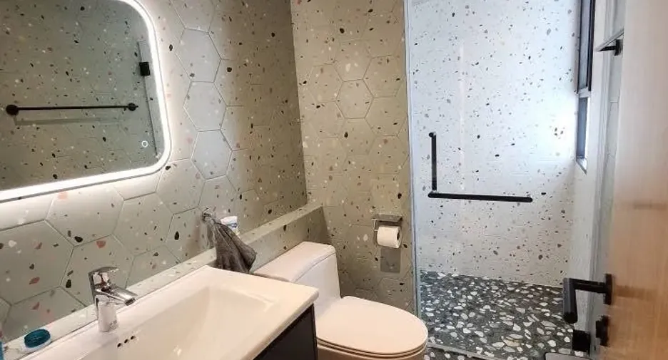For rent 5 bedrooms house in Bang Phli, Samut Prakan